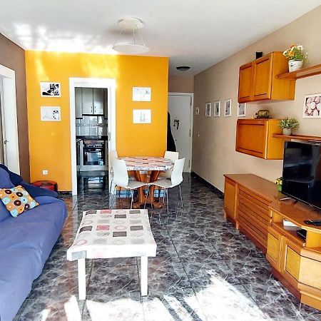 Apartamento 1 Linea De Playa + Parking! סאלו מראה חיצוני תמונה