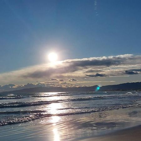 Apartamento 1 Linea De Playa + Parking! סאלו מראה חיצוני תמונה