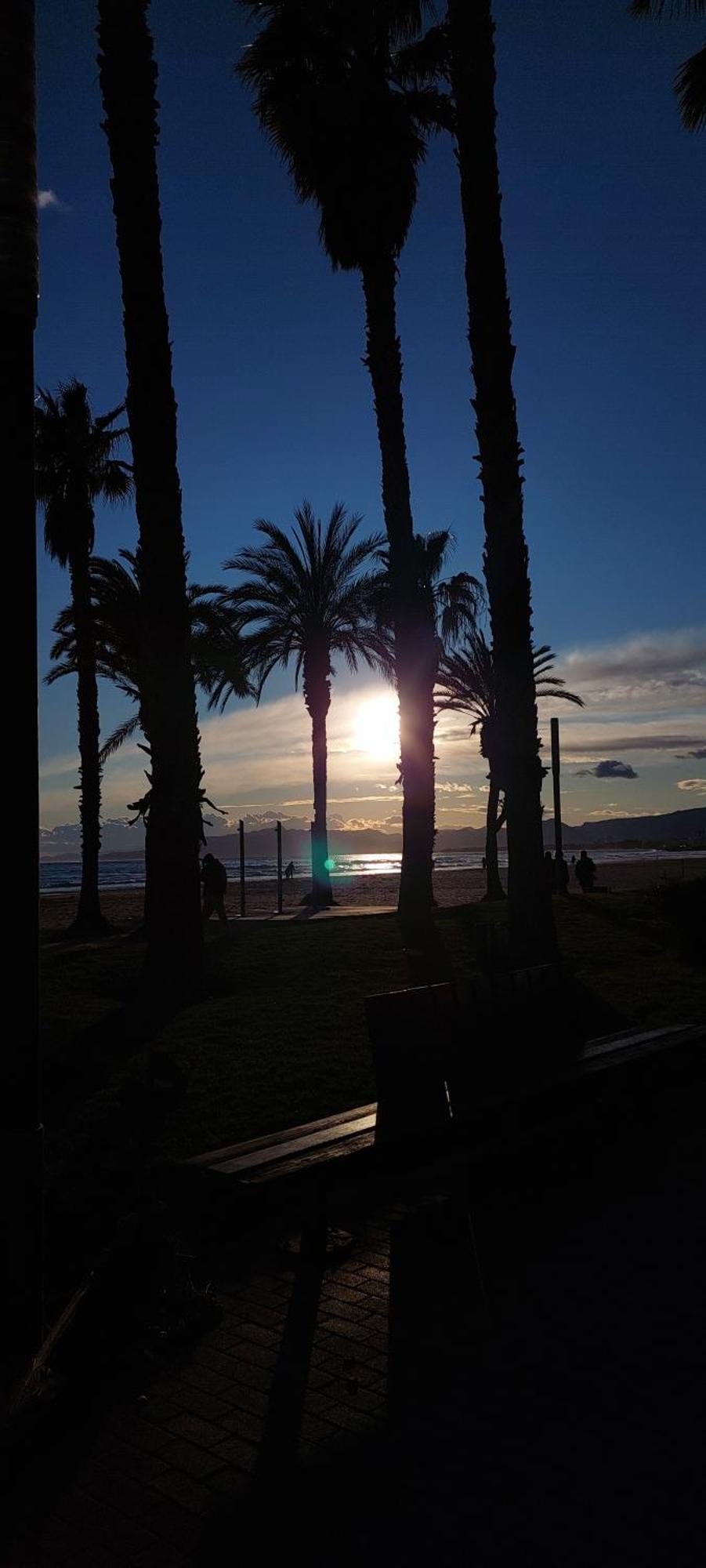 Apartamento 1 Linea De Playa + Parking! סאלו מראה חיצוני תמונה